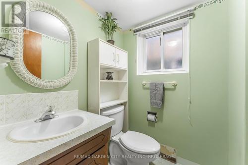 674 Clare Avenue, Welland (767 - N. Welland), ON - Indoor Photo Showing Bathroom