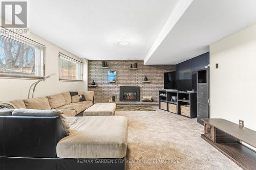 674 Clare Avenue, Welland (767 - N. Welland), ON - Indoor Photo Showing Living Room With Fireplace