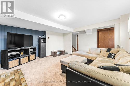 674 Clare Avenue, Welland (767 - N. Welland), ON - Indoor Photo Showing Living Room