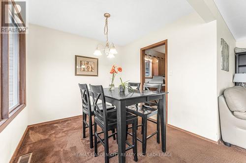 674 Clare Avenue, Welland (767 - N. Welland), ON - Indoor Photo Showing Dining Room