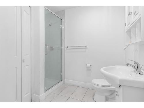 12410 90A Avenue, Surrey, BC - Indoor Photo Showing Bathroom