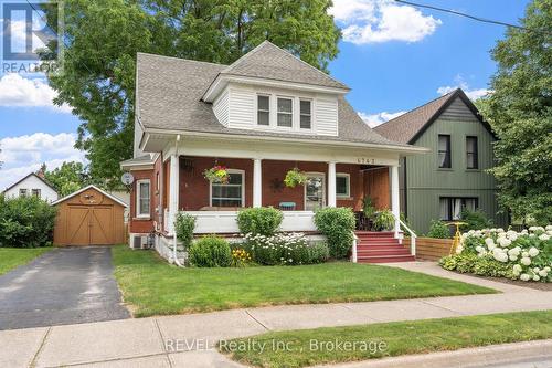 4743 Epworth Circle, Niagara Falls (210 - Downtown), ON - Outdoor With Deck Patio Veranda With Facade