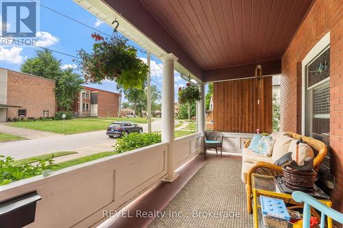 4743 Epworth Circle, Niagara Falls (210 - Downtown), ON - Outdoor With Exterior