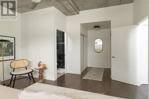 413 - 201 Carlaw Avenue, Toronto, ON - Indoor Photo Showing Other Room