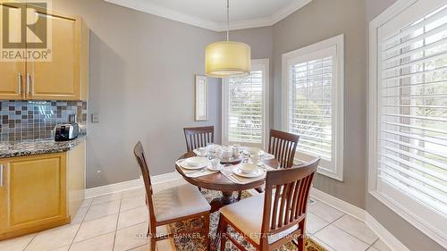 17 Legendary Trail, Whitchurch-Stouffville, ON - Indoor Photo Showing Dining Room