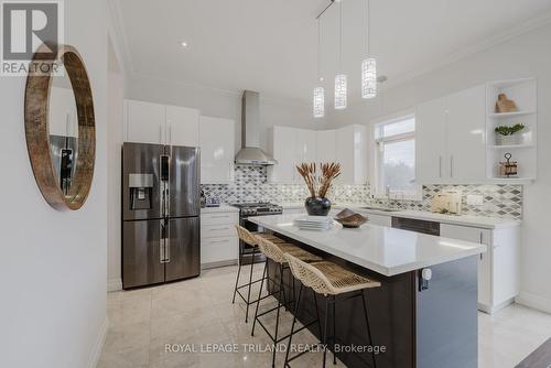 2287 Springridge Drive, London, ON - Indoor Photo Showing Kitchen With Upgraded Kitchen