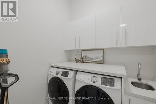 2287 Springridge Drive, London, ON - Indoor Photo Showing Laundry Room