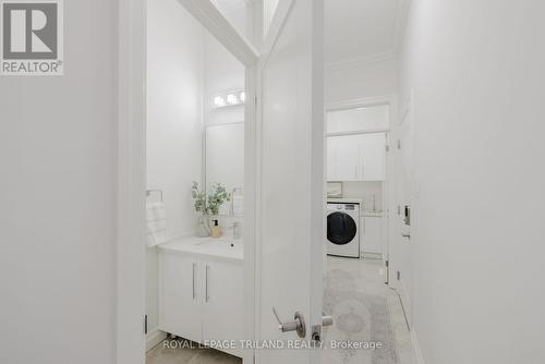 2287 Springridge Drive, London, ON - Indoor Photo Showing Laundry Room