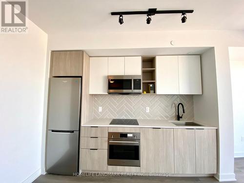 2002 - 36 Zorra Street, Toronto, ON - Indoor Photo Showing Kitchen