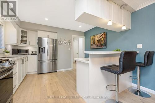 349 Delrex Boulevard, Halton Hills, ON - Indoor Photo Showing Kitchen With Stainless Steel Kitchen