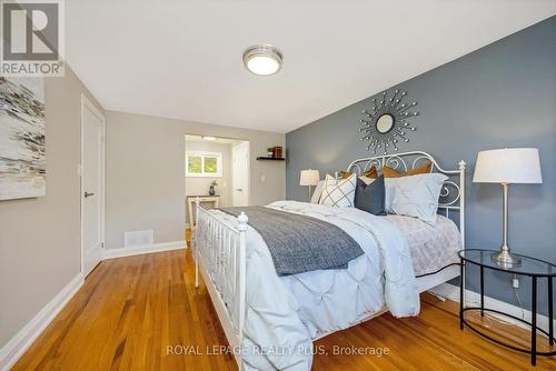 349 Delrex Boulevard, Halton Hills, ON - Indoor Photo Showing Bedroom