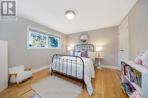 349 Delrex Boulevard, Halton Hills, ON - Indoor Photo Showing Bedroom