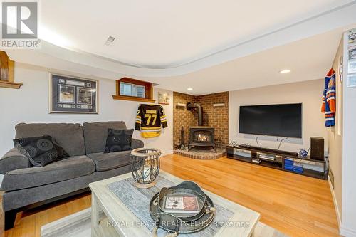 349 Delrex Boulevard, Halton Hills, ON - Indoor Photo Showing Living Room With Fireplace