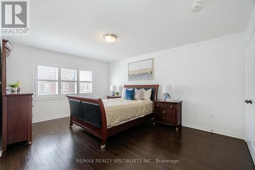 35 Merrybrook Trail, Brampton, ON - Indoor Photo Showing Bedroom