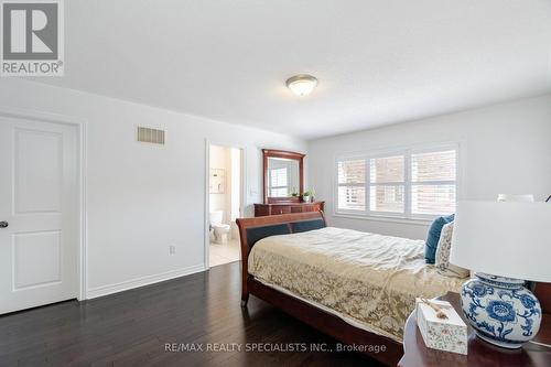 35 Merrybrook Trail, Brampton, ON - Indoor Photo Showing Bedroom