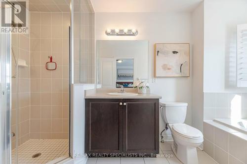 35 Merrybrook Trail, Brampton, ON - Indoor Photo Showing Bathroom