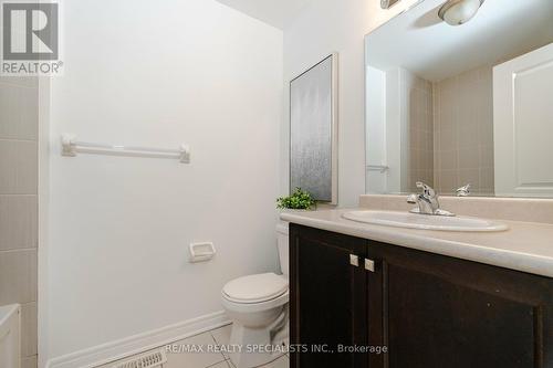 35 Merrybrook Trail, Brampton, ON - Indoor Photo Showing Bathroom