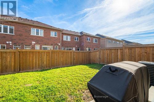 35 Merrybrook Trail, Brampton, ON - Outdoor