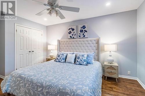 2446 Overton Drive, Burlington, ON - Indoor Photo Showing Bedroom