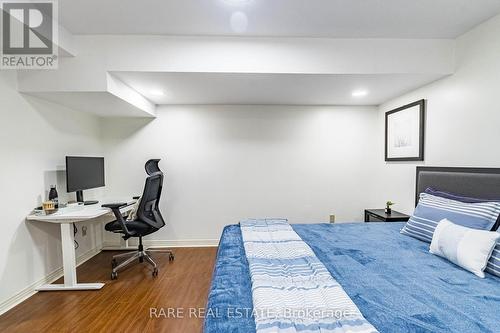 2446 Overton Drive, Burlington, ON - Indoor Photo Showing Bedroom