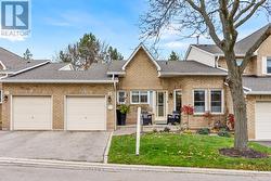 15 - 2155 DUNCASTER DRIVE  Burlington, ON L7P 4R4