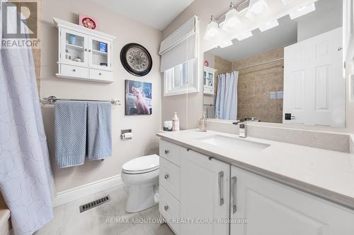 15 - 2155 Duncaster Drive, Burlington, ON - Indoor Photo Showing Bathroom