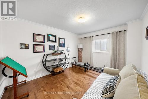 15 - 2155 Duncaster Drive, Burlington, ON - Indoor