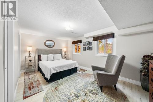 15 - 2155 Duncaster Drive, Burlington, ON - Indoor Photo Showing Bedroom