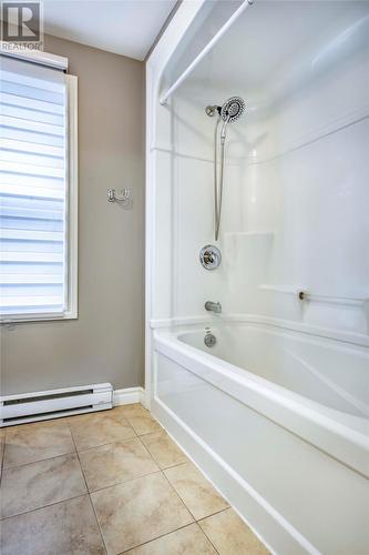 91 Hamilton Avenue, St John'S, NL - Indoor Photo Showing Bathroom