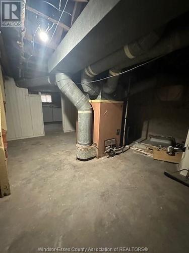 426 Bruce Avenue, Windsor, ON - Indoor Photo Showing Basement