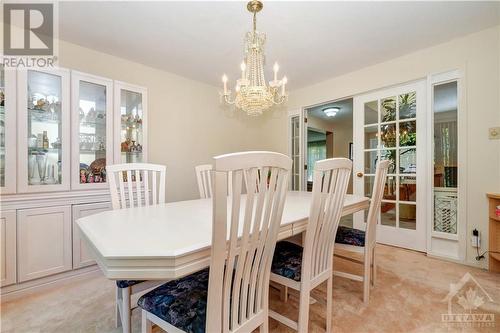 5989 Meadowglen Drive, Ottawa, ON - Indoor Photo Showing Dining Room