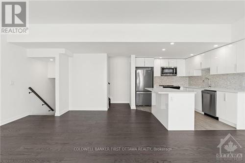 80 Cherry Blossom, Ottawa, ON - Indoor Photo Showing Kitchen With Stainless Steel Kitchen With Upgraded Kitchen