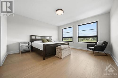 15 Trailway Circle, Ottawa, ON - Indoor Photo Showing Bedroom