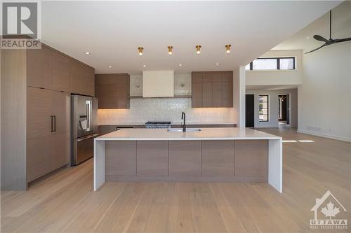 15 Trailway Circle, Ottawa, ON - Indoor Photo Showing Kitchen