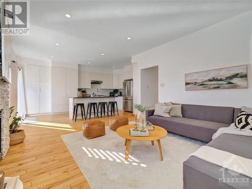 524 Bretby Crescent, Ottawa, ON - Indoor Photo Showing Living Room With Fireplace