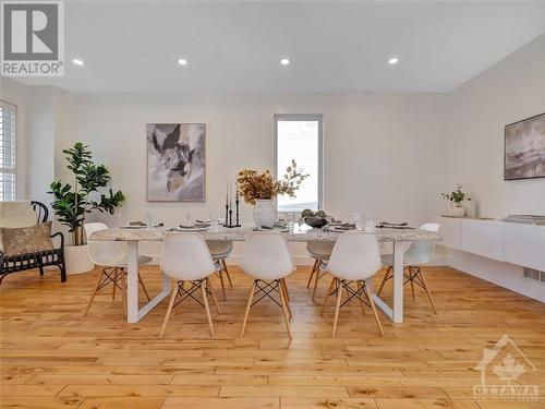 524 Bretby Crescent, Ottawa, ON - Indoor Photo Showing Dining Room