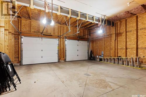 4622 Malcolm Drive, Regina, SK - Indoor Photo Showing Garage