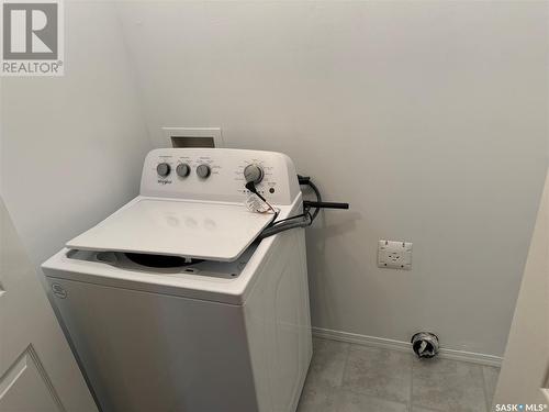 105G 141 105Th Street W, Saskatoon, SK - Indoor Photo Showing Laundry Room