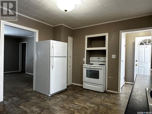 339 2Nd Avenue E, Melville, SK - Indoor Photo Showing Kitchen