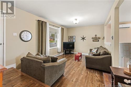 21 Maplehurst, Salisbury, NB - Indoor Photo Showing Living Room