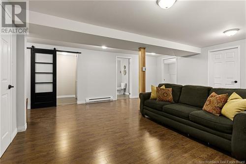 21 Maplehurst, Salisbury, NB - Indoor Photo Showing Living Room