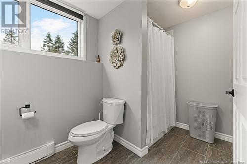 21 Maplehurst, Salisbury, NB - Indoor Photo Showing Bathroom