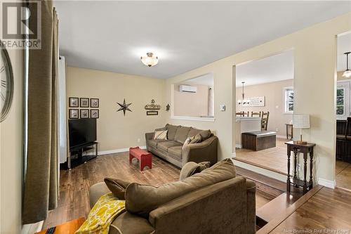 21 Maplehurst, Salisbury, NB - Indoor Photo Showing Living Room