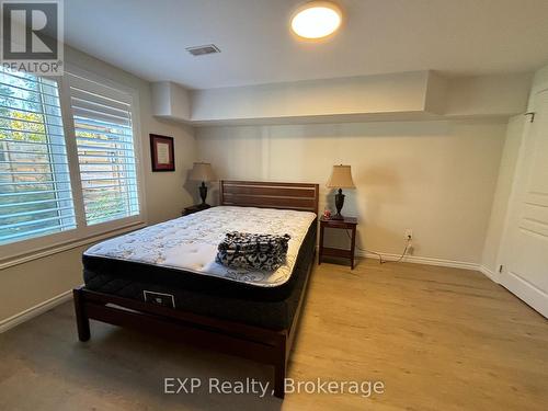 7664 Green Vista Gate, Niagara Falls (220 - Oldfield), ON - Indoor Photo Showing Bedroom