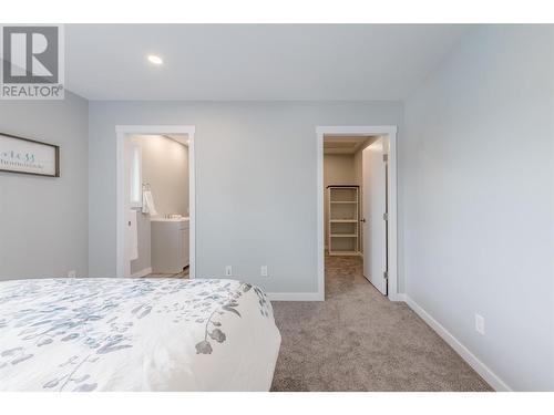 Primary bedroom with ensuite and large WALK IN CLOSET - 3600 13 Street, Vernon, BC 