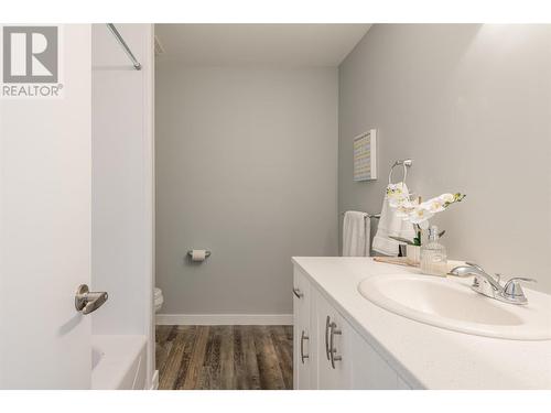 Second full bath - lots of counter space and handy storage - 3600 13 Street, Vernon, BC 