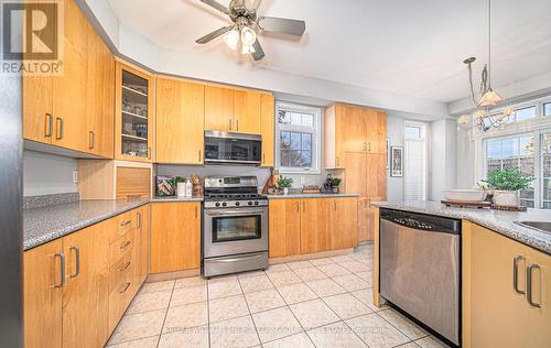 478 Whitby Shores Greenway, Whitby (Port Whitby), ON - Indoor Photo Showing Kitchen