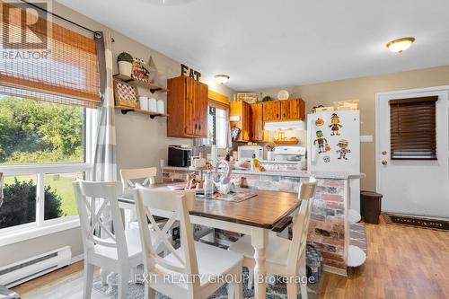 23-25 Duncan Street, Quinte West, ON - Indoor Photo Showing Dining Room