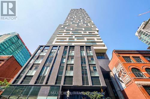 Uph02 - 20 Lombard Street, Toronto, ON - Outdoor With Facade