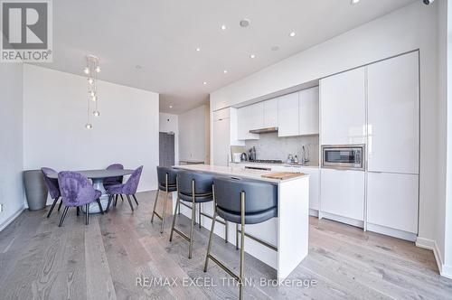 Uph02 - 20 Lombard Street, Toronto, ON - Indoor Photo Showing Kitchen With Upgraded Kitchen